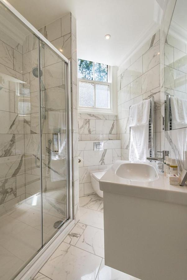 Chelsea - Sloane Avenue By Viridian Apartments London Bagian luar foto